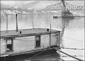 House boat with dredge